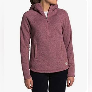 The North Face Women's Crescent Hooded 1/2 Zip Pullover
